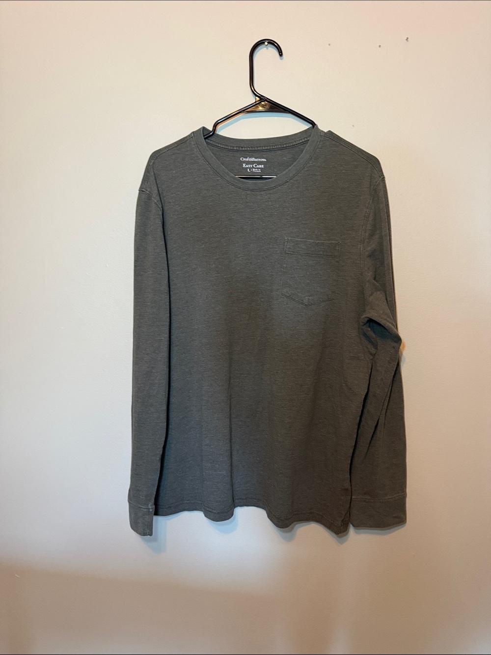 croft & barrow Long-Sleeve Pocket Tee in Charcoal Gray